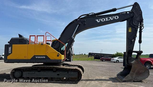 Image of Volvo EC350EL equipment image 3