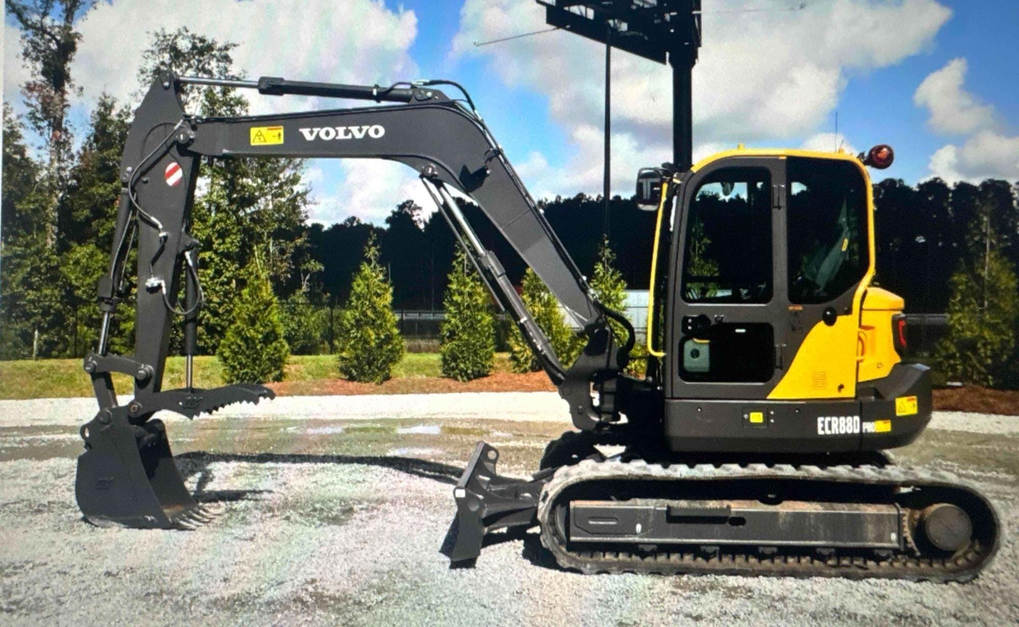 2023 Volvo ECR88D Equipment Image0
