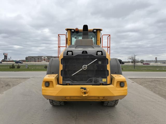 Image of Volvo L120H equipment image 2