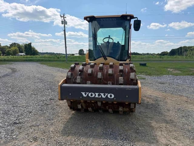 Image of Volvo SD75B equipment image 3
