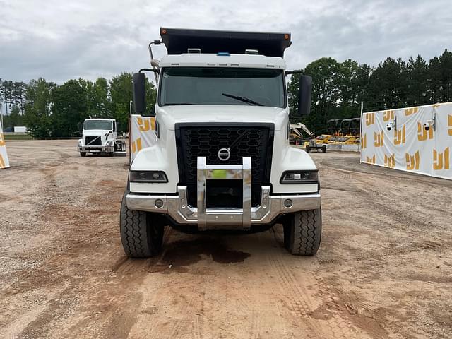 Image of Volvo VHD equipment image 1