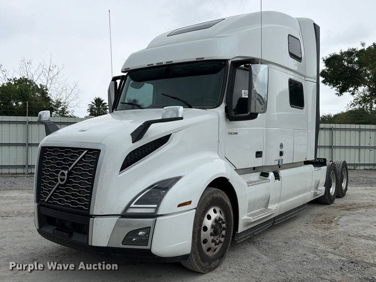 2023 Volvo VNL Equipment Image0