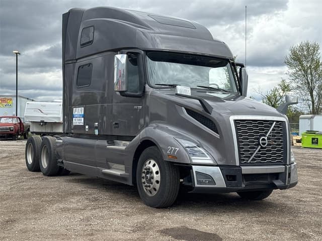 Image of Volvo VNL64T860 equipment image 2