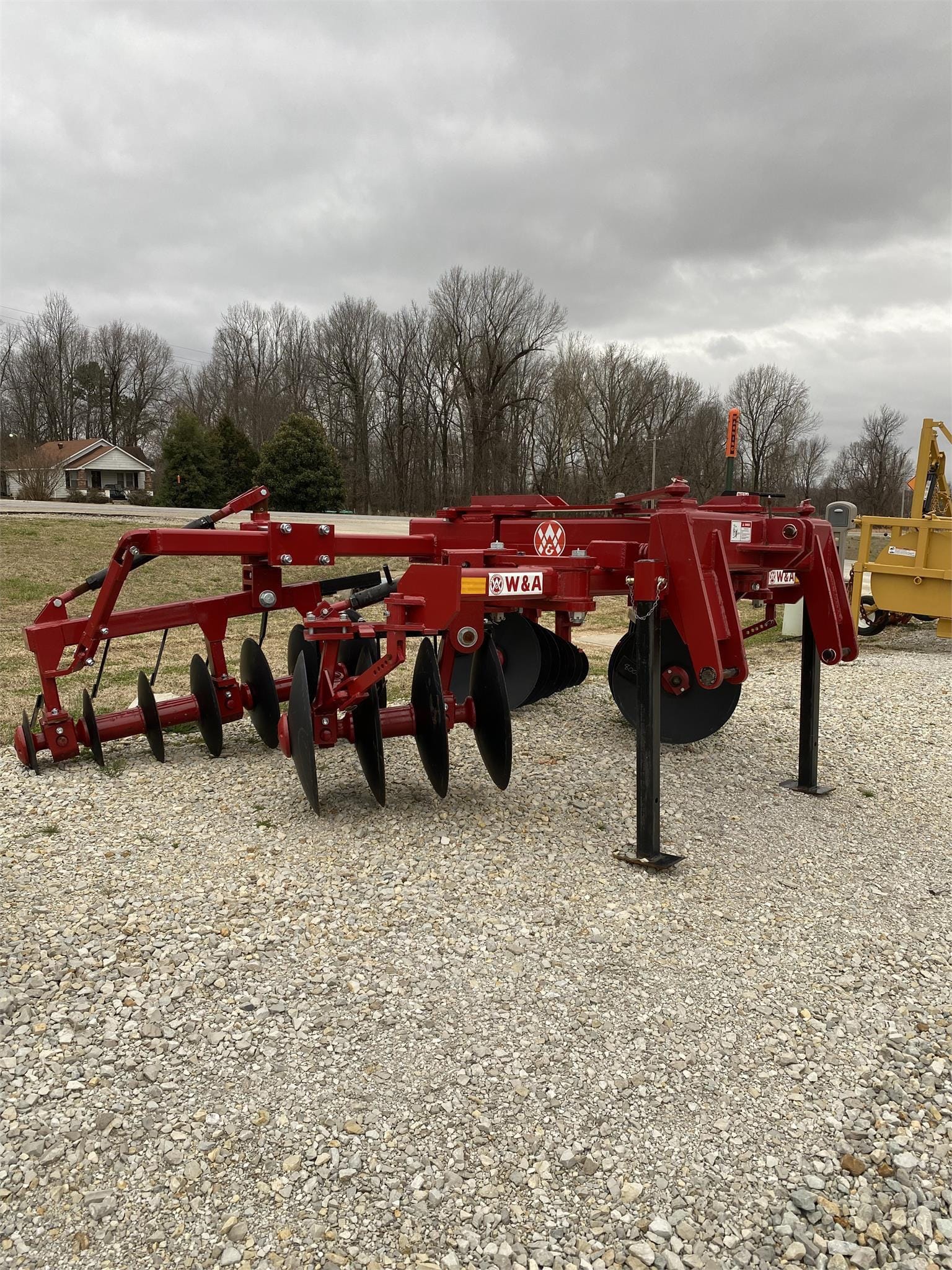 2023 W&A 850 Equipment Image0