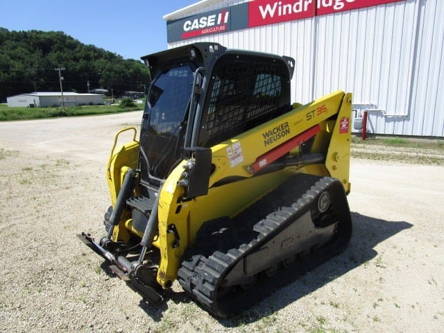 2023 Wacker Neuson ST35 Equipment Image0