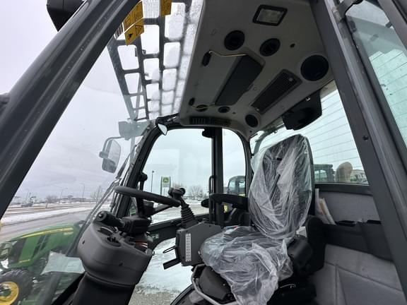 Image of Wacker WL60 equipment image 4