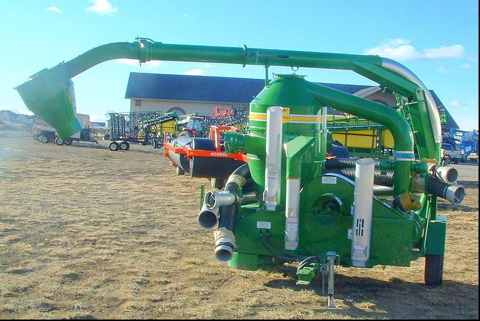 2023 Walinga 6614 Deluxe Equipment Image0