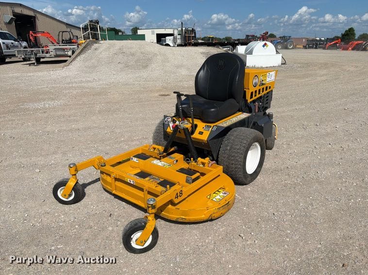 2023 Walker MB27I-17 Equipment Image0