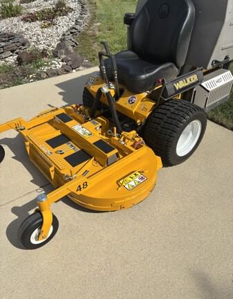 2023 Walker MT27i Equipment Image0
