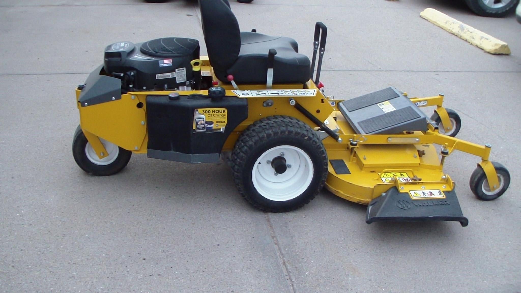2023 Walker R21 Equipment Image0
