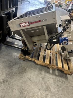 2023 Western S35C Image