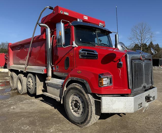 Image of Western Star 4700SB equipment image 4