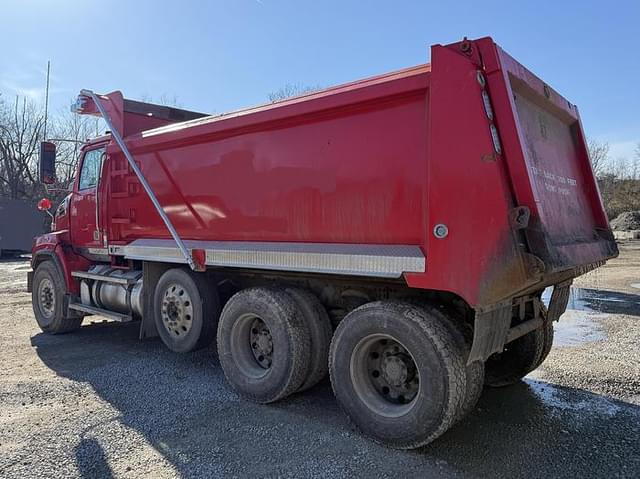 Image of Western Star 4700SB equipment image 1