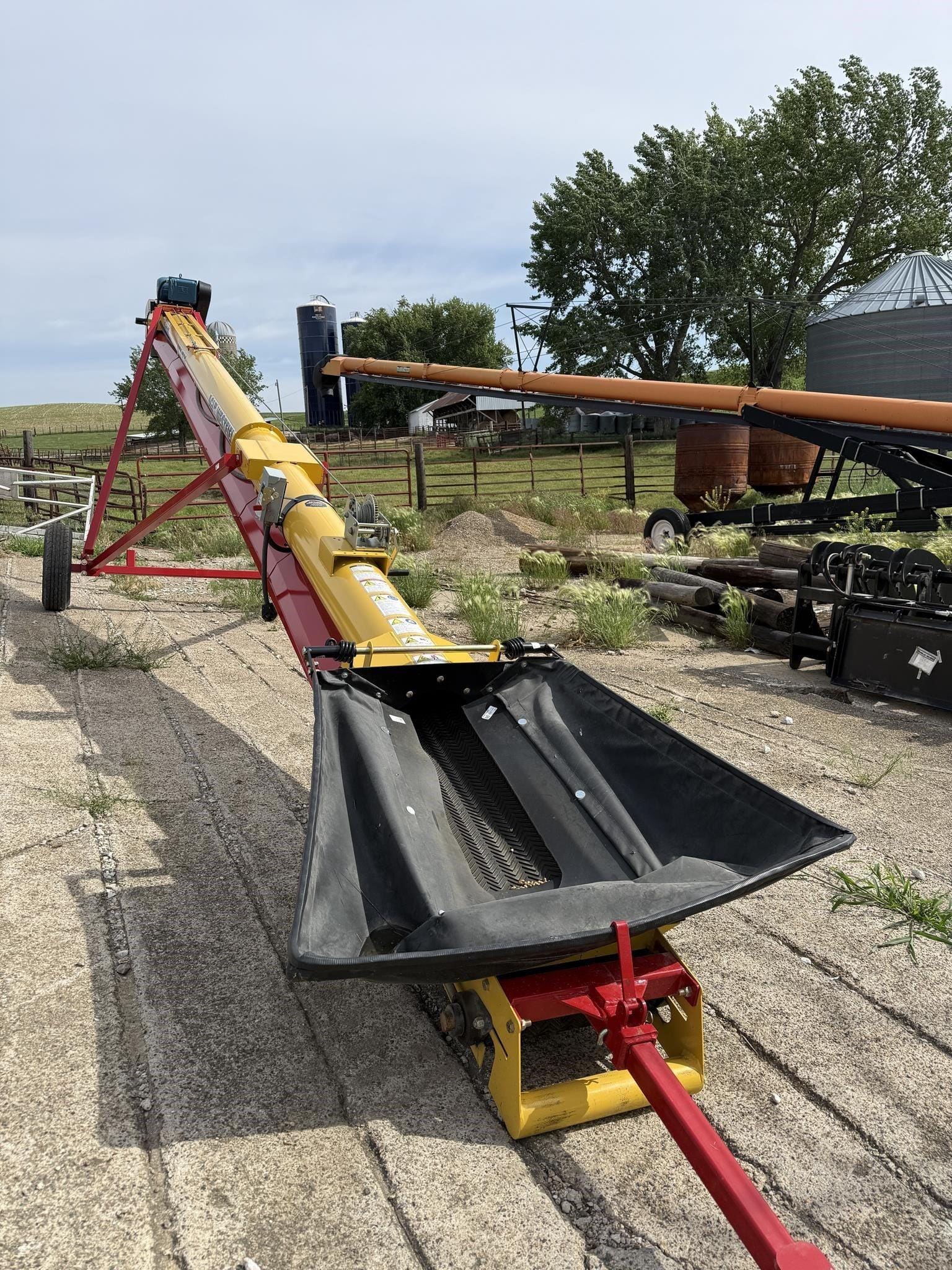 Main image Westfield WCX1535