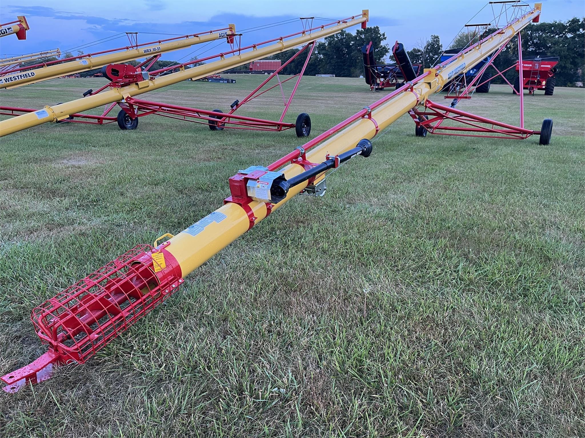 2023 Westfield WRX10-71 Equipment Image0