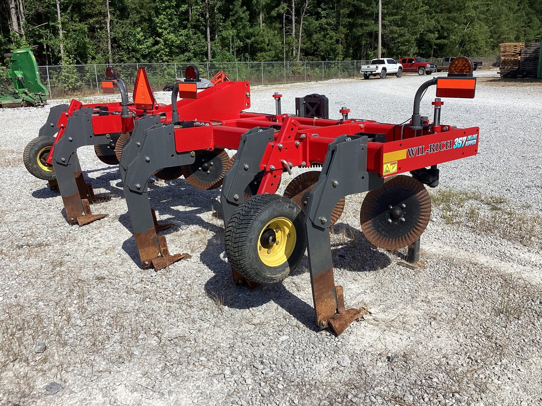 2023 Wil-Rich 357 Equipment Image0