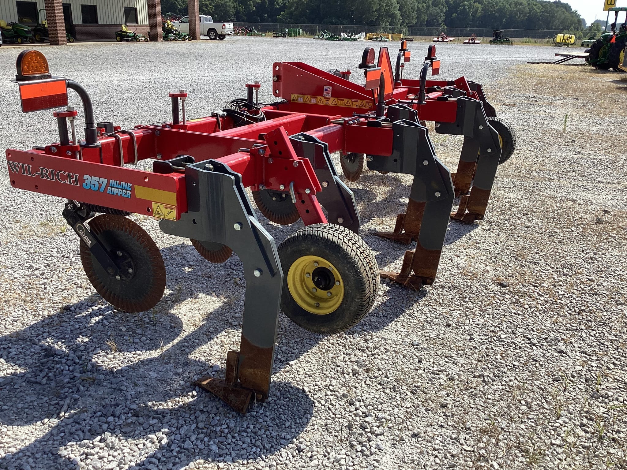 2023 Wil-Rich 357 Equipment Image0