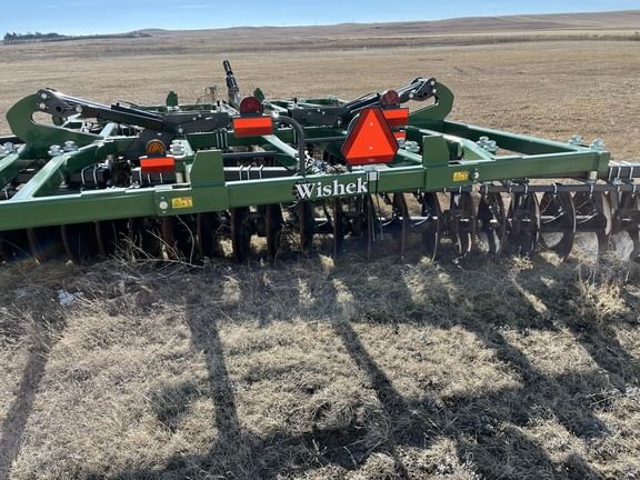 2023 Wishek 812N Equipment Image0