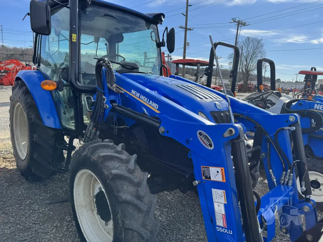 Image of New Holland Workmaster 75 Image 0