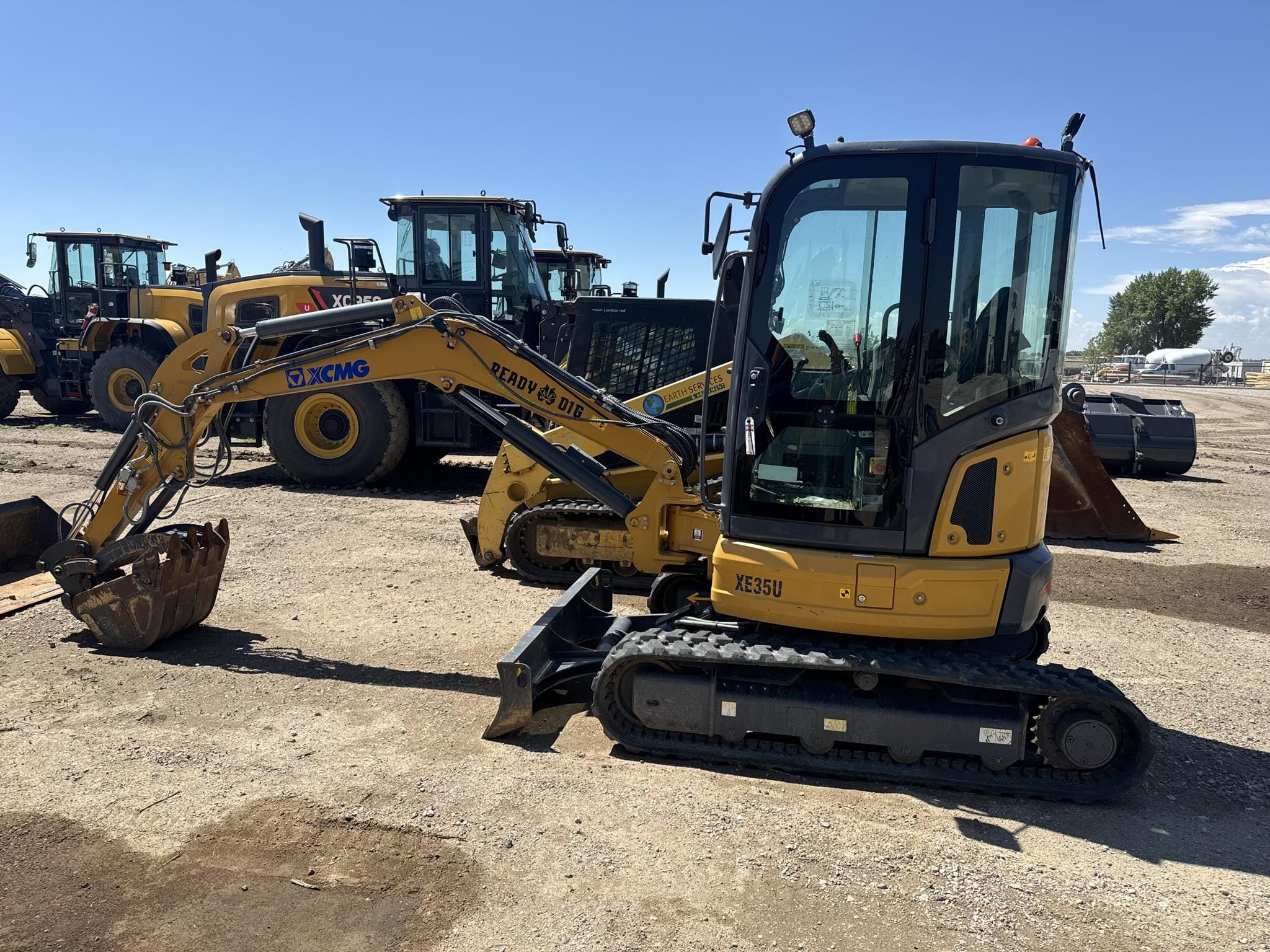 2023 XCMG XE35U Equipment Image0