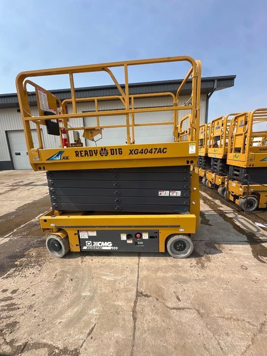 2023 XCMG XG4047AC Equipment Image0