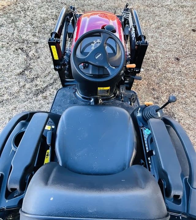 Image of Yanmar 425 equipment image 4