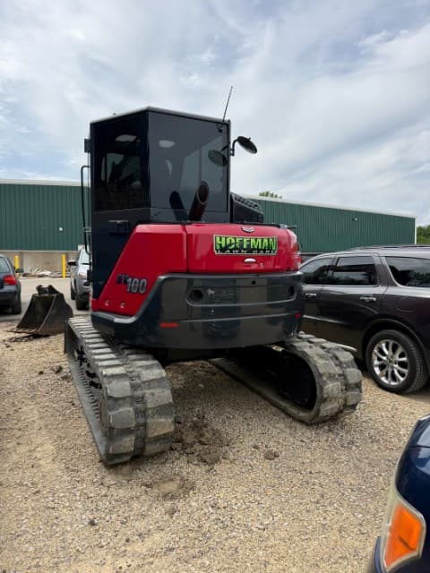 Image of Yanmar SV100-2A equipment image 2