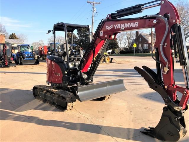 Image of Yanmar VIO35 equipment image 2