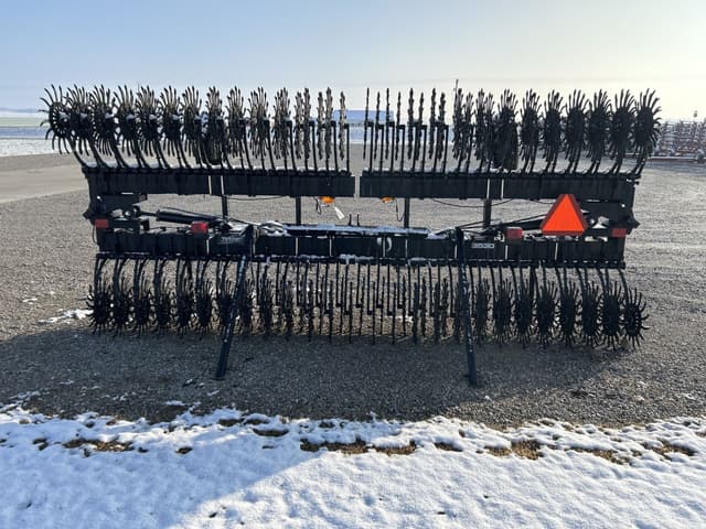 Image of Yetter 3530 equipment image 3