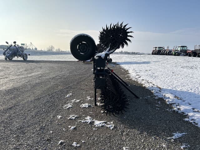 Image of Yetter 3530 equipment image 3