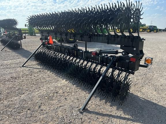 Image of Yetter 3530 equipment image 4