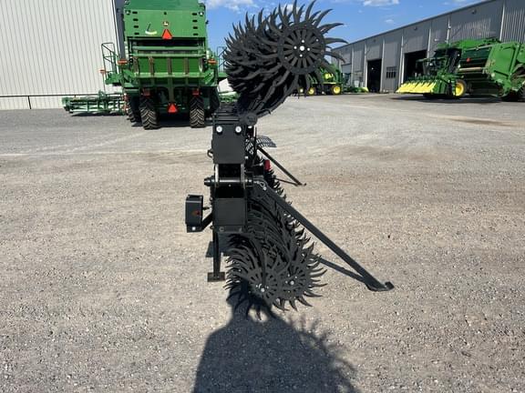 Image of Yetter 3530 equipment image 1