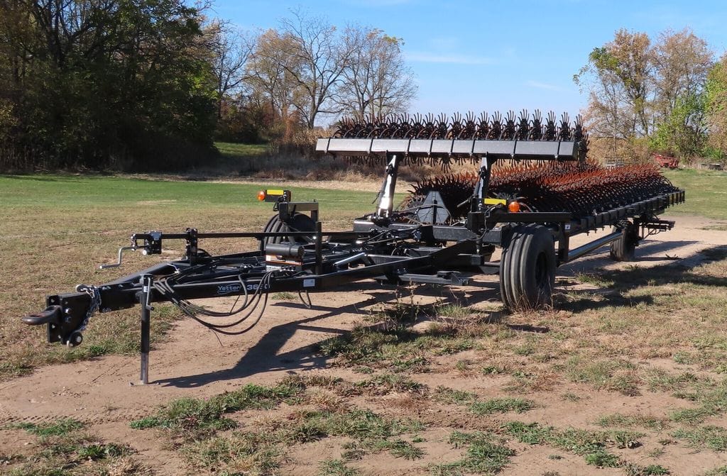 Main image Yetter 3660