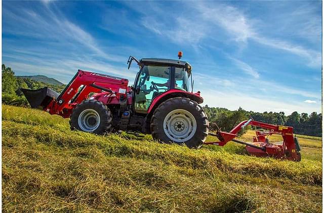 Image of Massey Ferguson 1376 equipment image 3