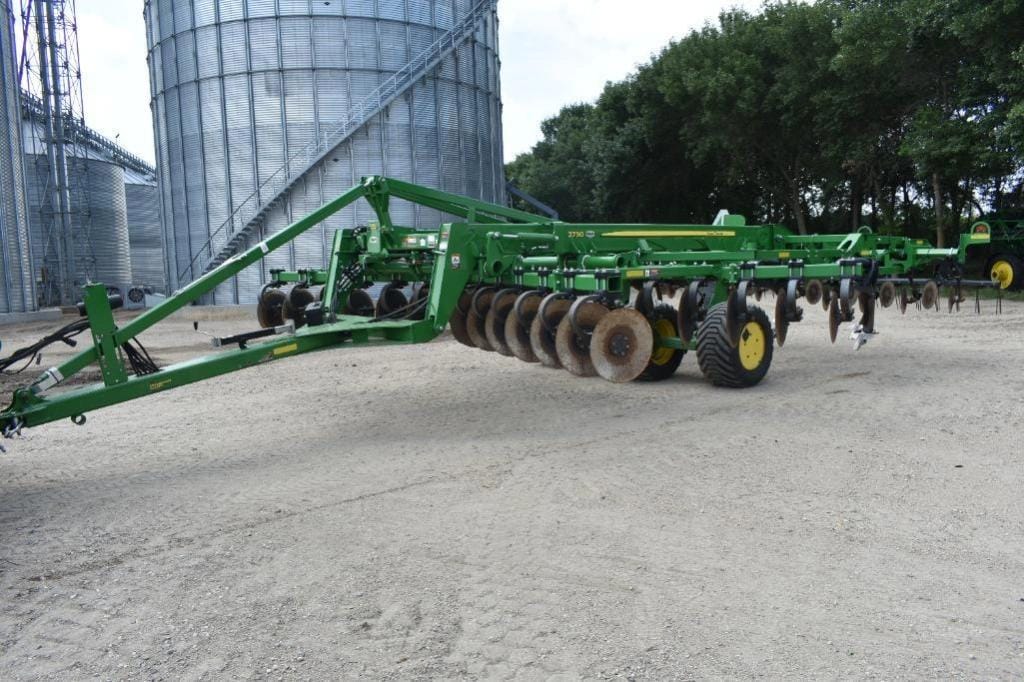 2024 John Deere 2730 Equipment Image0