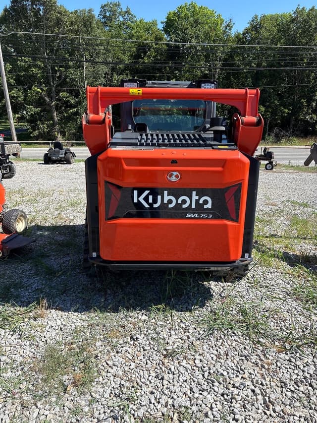 Image of Kubota SVL75-3 equipment image 3