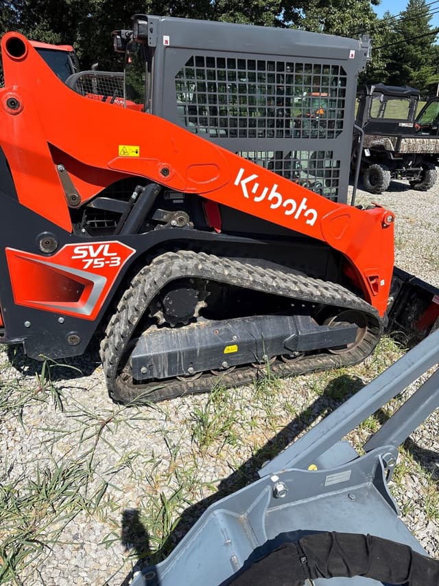 Image of Kubota SVL75-3 equipment image 1