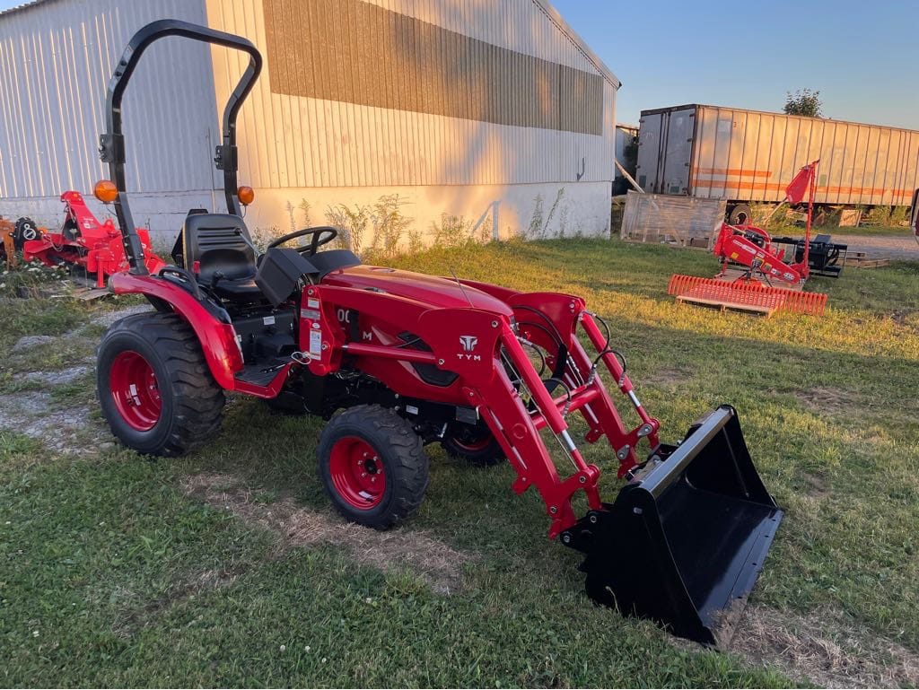 2024 Branson 2400 Equipment Image0
