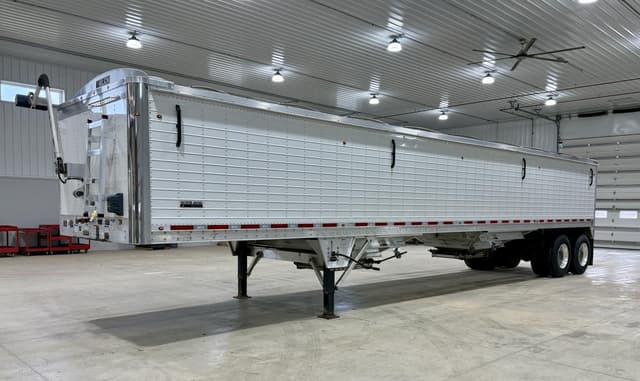 Image of Wilson Pacesetter equipment image 1