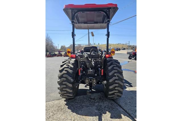 Image of Case IH Farmall 40A equipment image 4