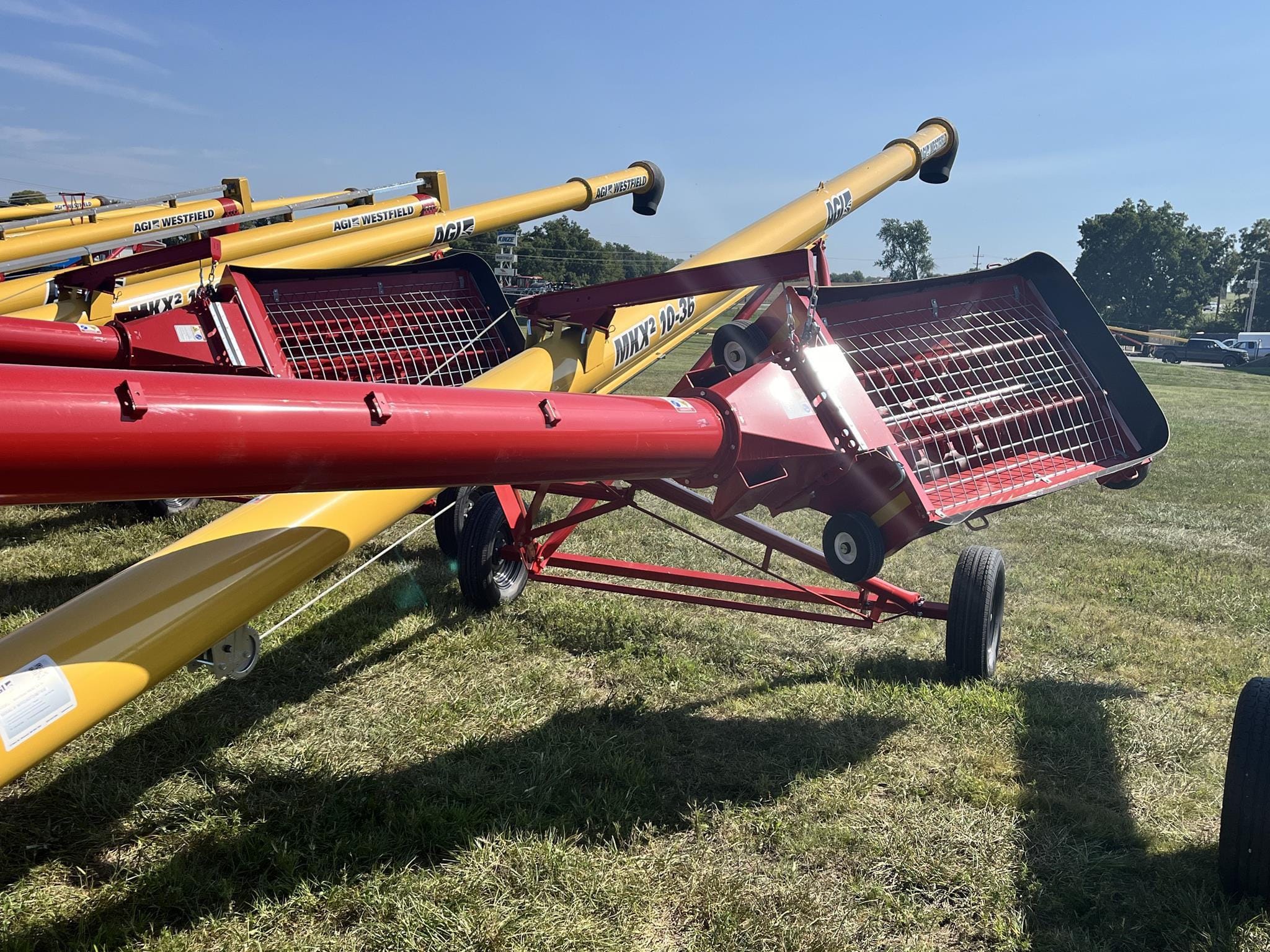 2024 Westfield MKX2 10-36 Equipment Image0