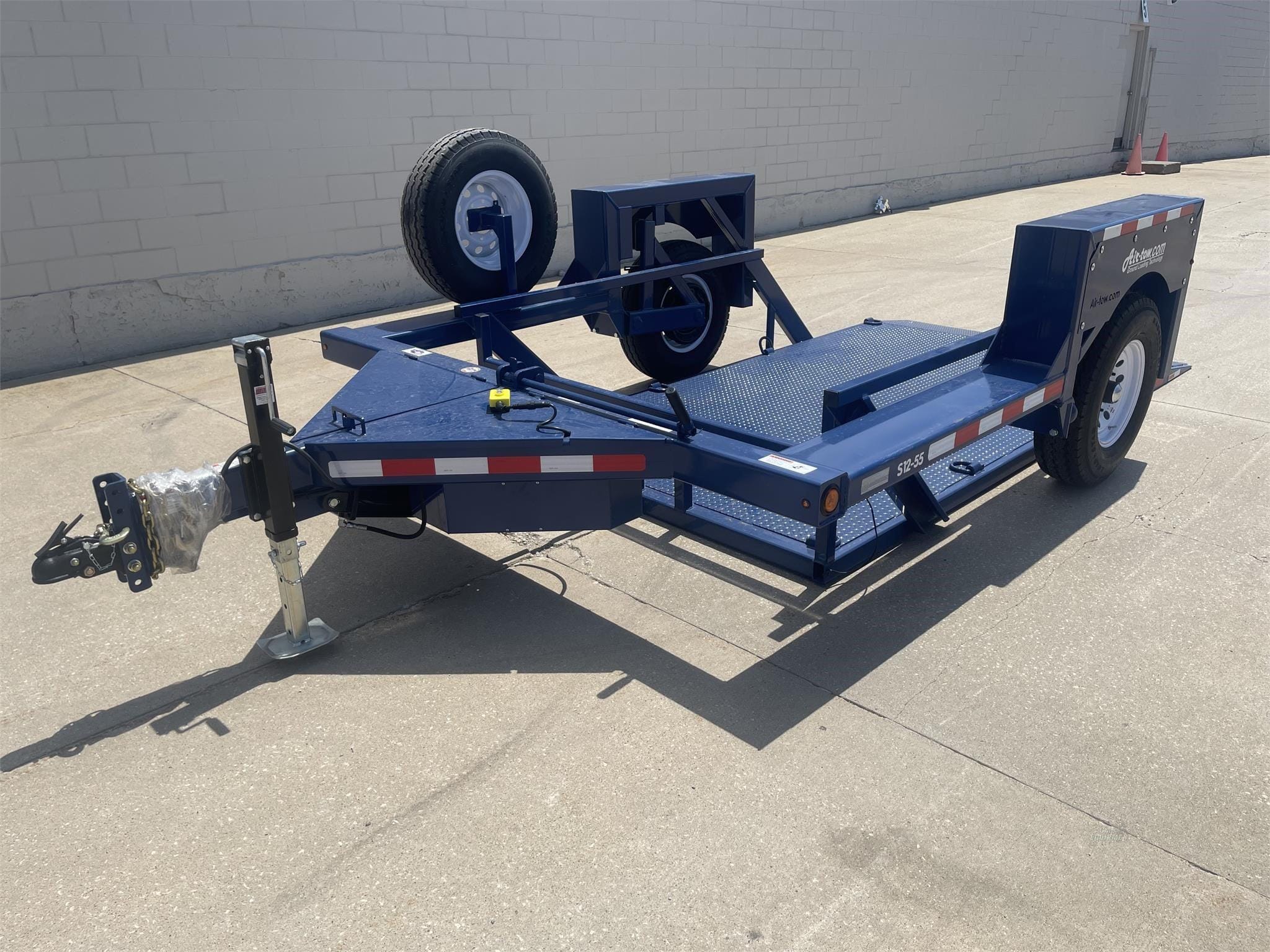 2024 Air-Tow S12-55 Equipment Image0