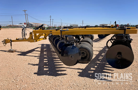 2024 Amco J42 Equipment Image0