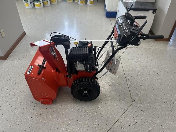 Image of Ariens Compact 24 equipment image 2