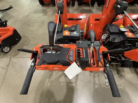 Image of Ariens Platinum 28 SHO RapidTrak equipment image 3
