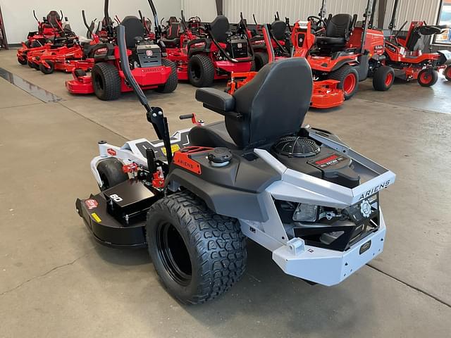 Image of Ariens APEX60 equipment image 4