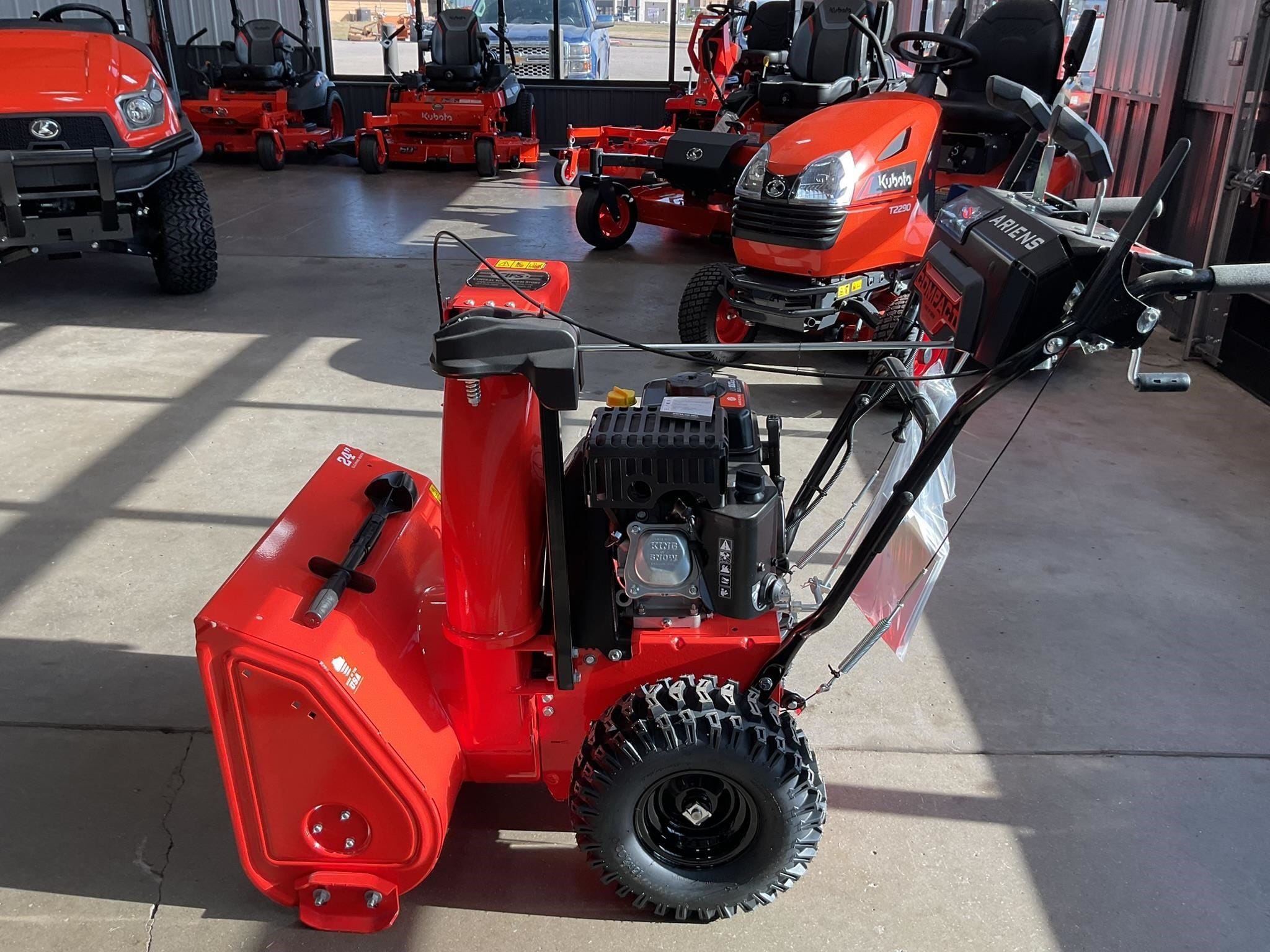 Main image Ariens Compact 24