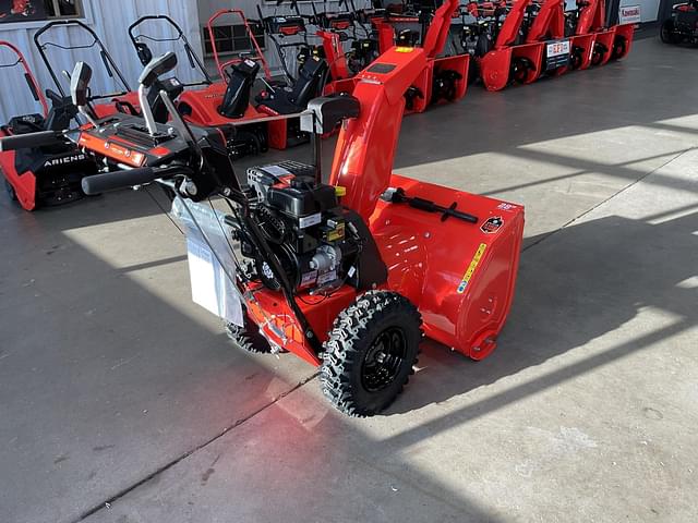 Image of Ariens Deluxe 28 equipment image 2