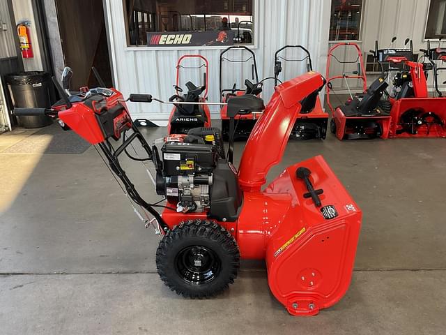 Image of Ariens Deluxe 30 equipment image 1