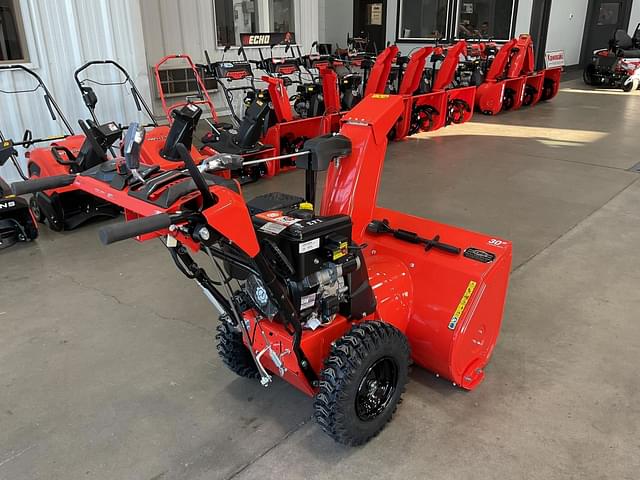 Image of Ariens Deluxe 30 equipment image 2